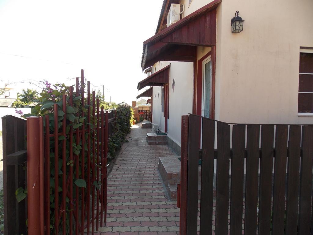 Casa David Hotell Sulina Exteriör bild
