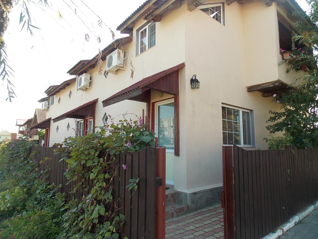 Casa David Hotell Sulina Exteriör bild